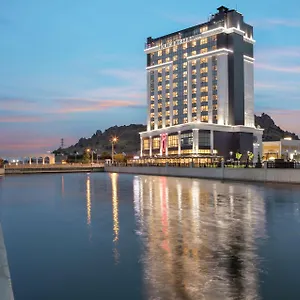 4* Otel Doubletree By Hilton